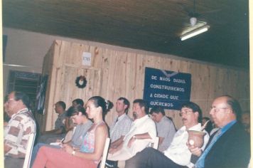 Foto - Sessão Solene de entrega de títulos de Cidadão Honorário aos Srs. Maximiliano Stacowski e Vulmar Silveira Leite, no Clube Aliança, antiga sede da Câmara de Vereadores